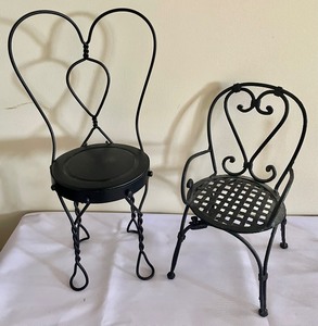 lot 201 image: 5 Metal Doll Chairs