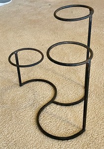 lot 218 image: Metal Plant Stand