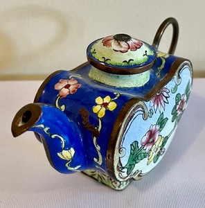 lot 223 image: Enamel Teapot