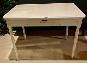 lot 248 image: Vintage Metal Top Table