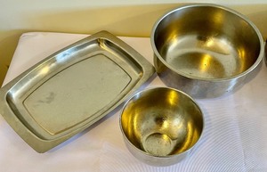 lot 257 image: Metal Mixing Bowls and More