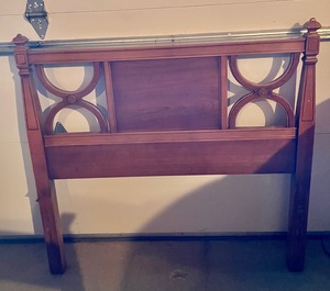 lot 284 image: Antique Twin Headboard and Footboard