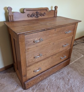 lot 133 image: Vintage Oak Dresser