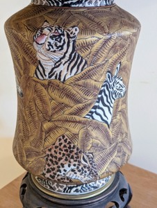lot 146 image: Safari Themed Table Lamp