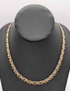 lot 288 image: 14K Gold Elephant Figurine Necklace