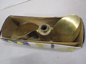 lot 50 image: Brass Propeller