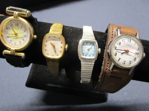 lot 72 image: Ladies Wrist Watches