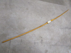 lot 106 image: Osage Orange Recurve Bow