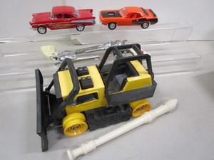 lot 137 image: Toys Cap Guns, Tonka