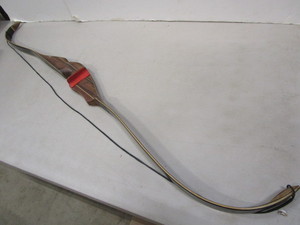 lot 143 image: Recurve Bow