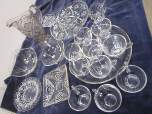 lot 157 image: Fancy Glass