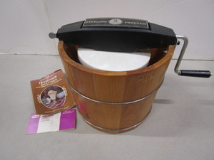 lot 159 image: Ice Cream Manual Freezer