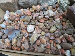 AGATES