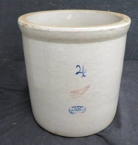 VINTAGE RED WING POTTERY