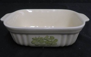 VINTAGE FLORAL CASSEROLE DISH