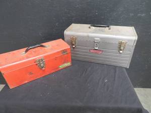 HAND CARRY METAL TOOL BOXES