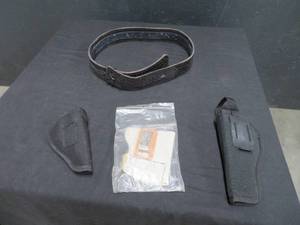 PISTOL HOLSTERS WITH BELT