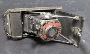 ANTIQUE CAMERA