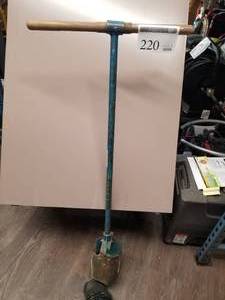 Post Hole T-Handle Spade