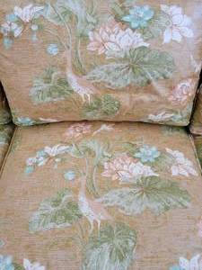 lot 11 image: Retro Vintage Hollywood Regency Couch by Heritage