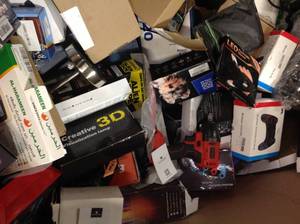 Gaylord with Assorted Amazon high count electronics and small Houseware Items Various types and conditions See Pictures