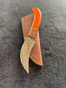 Custom Damascus Steel Knife