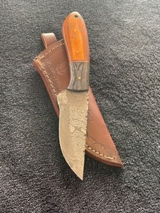 Custom Damascus Steel Knife