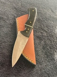 Custom Damascus Steel Knife