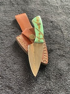 Custom Damascus Steel Knife