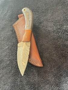 Custom Damascus Steel Knife