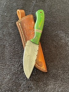 Custom Damascus Steel Knife