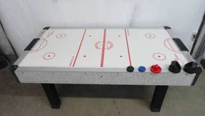 lot 3 image: Air Hockey Table By Carrom Sports