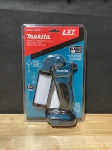 Makita 18-Volt LXT Lithium-Ion Cordless 12 LED Flashlight (Tool-Only). See Pictures