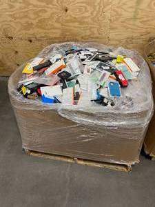 lot 105 image: Gaylord Full of Cell Phone Cases