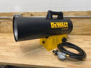 lot 4 image: DEWALT forced air propane 125000-BTU Outdoor Portable Forced Air Propane Heater