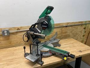 lot 3 image: Metabo HPT 10-in 15-Amp Dual Bevel Sliding Compound Corded Miter Saw