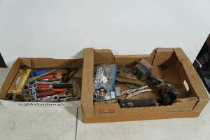 lot 88 image: Assorted Hardware - Planes, Wrenches, Shears