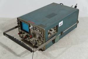 lot 95 image: Vintage Tektronix 453A Analog Oscilloscope