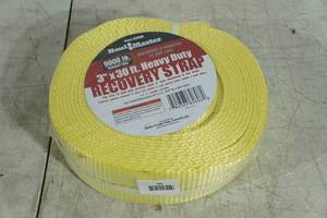 lot 89 image: NEW Haulmaster 3 x 30 Recovery Strap