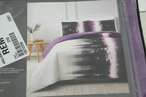 lot 172 image: NEW Vince Camuto 3 Piece Duvet Set - FullQueen