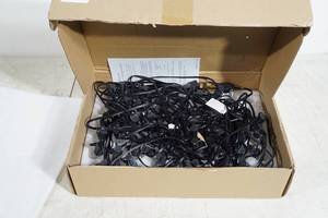lot 189 image: LED String Lights - 100