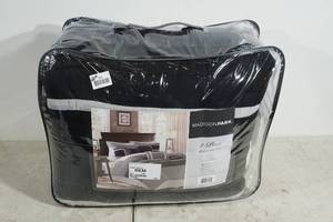 lot 152 image: Madison Park 7 Piece Comforter Set - Full