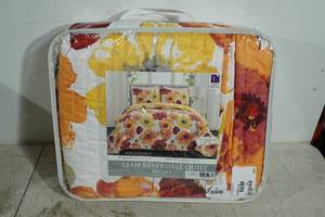 lot 55 image: NEW Lush Dcor Leah Reversible Quilt Set - FullQueen