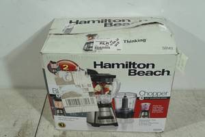 lot 122 image: Hamilton Beach Blender and Chopper