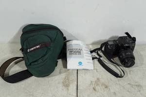 lot 275 image: Minolta Maxxum 450si 35mm SLR Camera