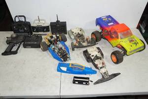 lot 101 image: Vintage RC Truck and Remotes