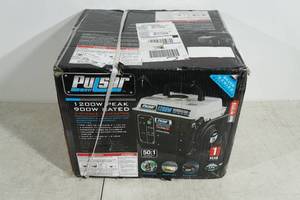 lot 3 image: Pulsar 1200 Watt Peak Gas Generator