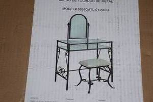 lot 11 image: Linon Clarisse Metal Vanity Set