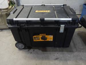 lot 4 image: Dewalt Tough Chest Mobile Storage 36x24