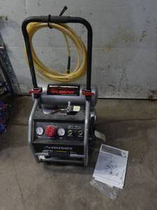 lot 5 image: Husky 4.5 Gallon Silent Compressor